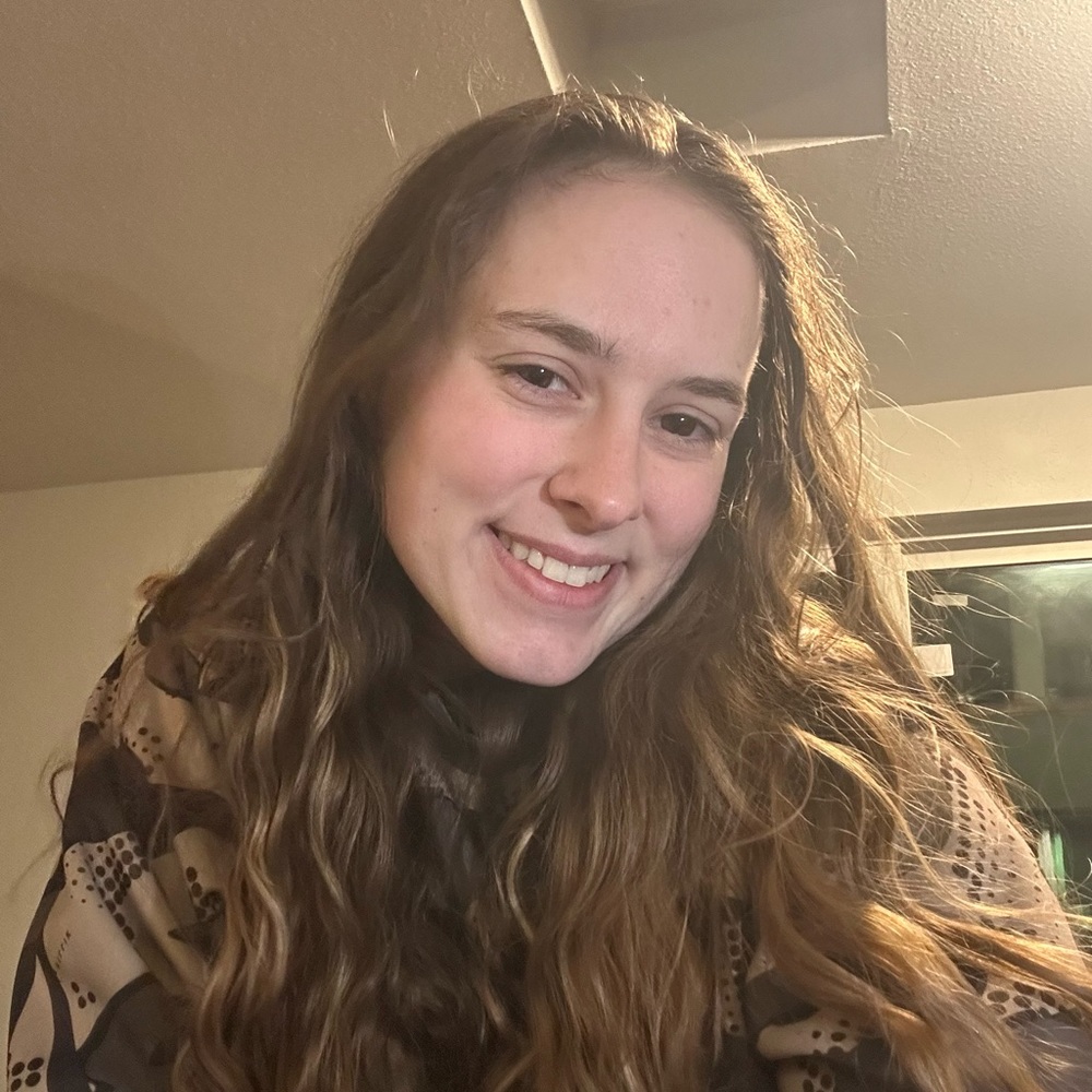 Meet your Posher, Madi